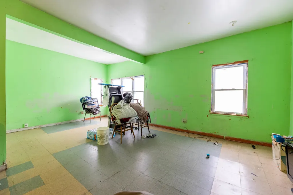 4712 South Marshfield Avenue Chicago IL 60609