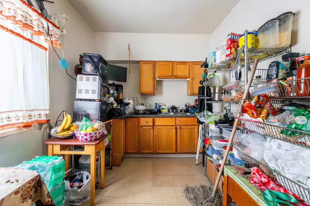 4712 South Marshfield Avenue Chicago IL 60609