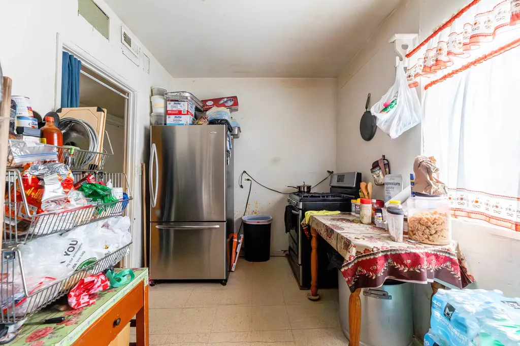 4712 South Marshfield Avenue Chicago IL 60609