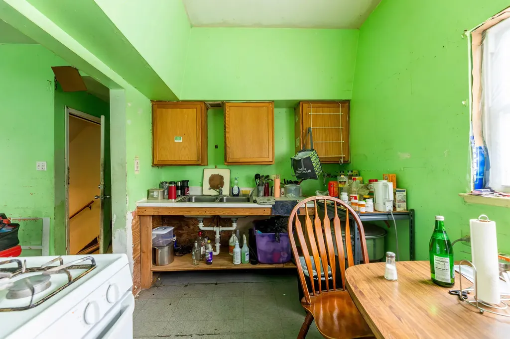 4712 South Marshfield Avenue Chicago IL 60609