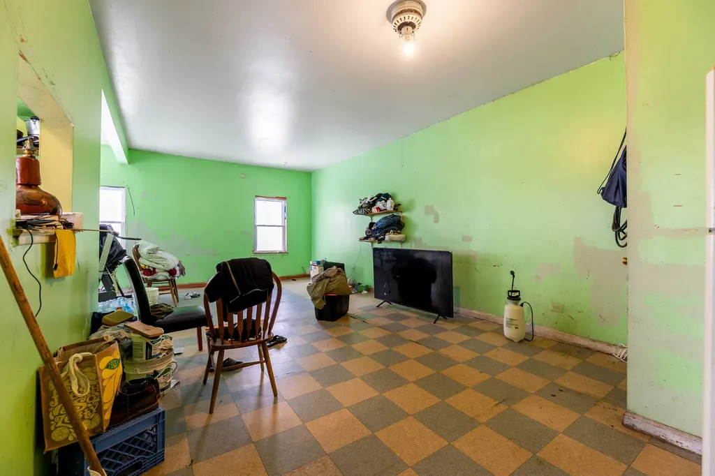 4712 South Marshfield Avenue Chicago IL 60609
