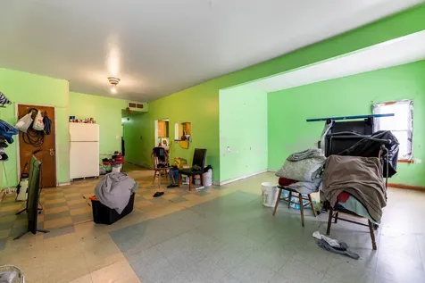 4712 South Marshfield Avenue Chicago IL 60609