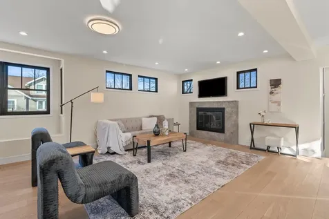 415 North Haddow Avenue Arlington Heights IL 60004