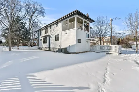 415 North Haddow Avenue Arlington Heights IL 60004