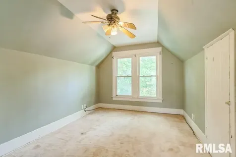 2308 18TH Avenue Moline IL 61265