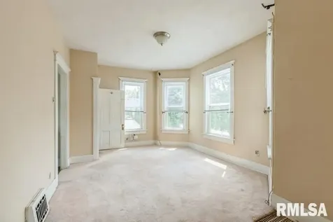 2308 18TH Avenue Moline IL 61265
