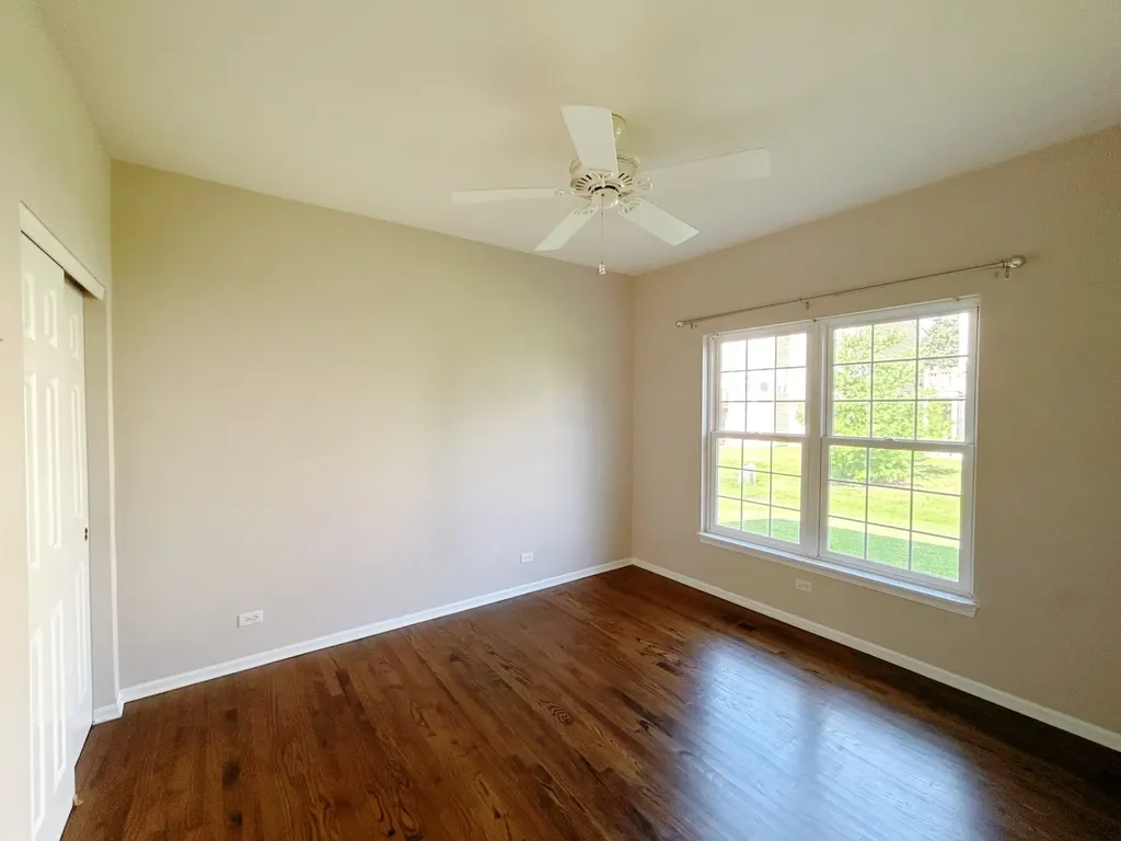 3 Barton Creek Court Lake In The Hills IL 60156