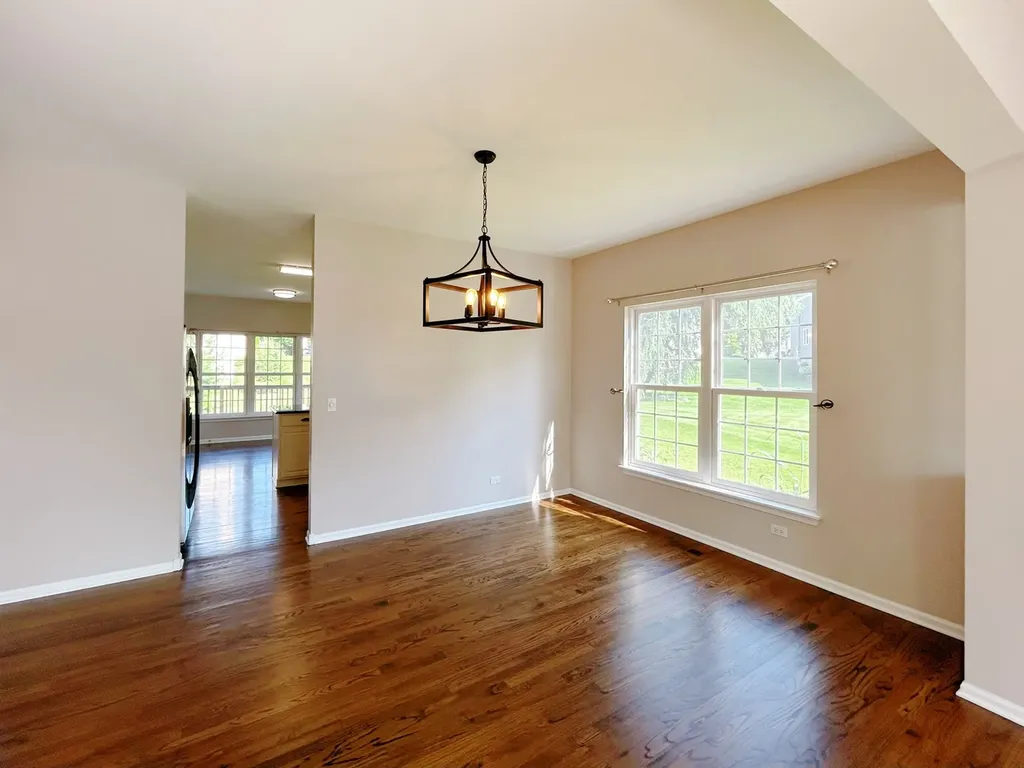 3 Barton Creek Court Lake In The Hills IL 60156