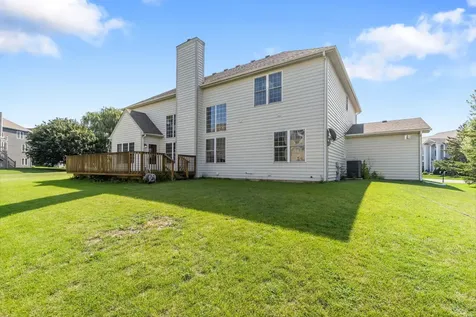 3 Barton Creek Court Lake In The Hills IL 60156