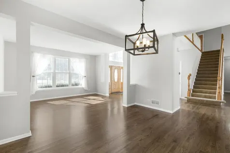 3 Barton Creek Court Lake In The Hills IL 60156