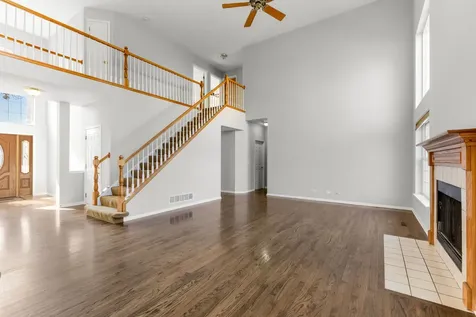 3 Barton Creek Court Lake In The Hills IL 60156
