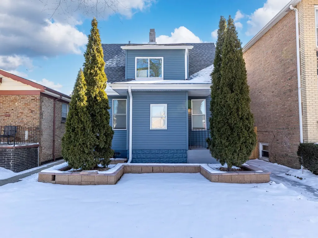 6235 South Kedvale Avenue Chicago IL 60629