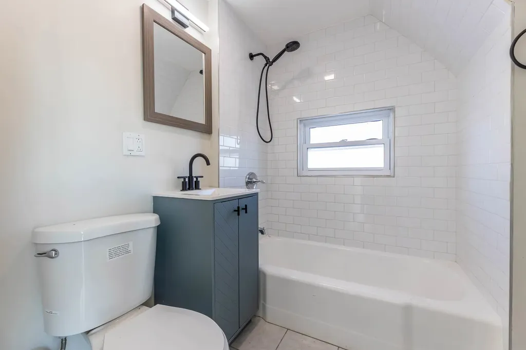 6235 South Kedvale Avenue Chicago IL 60629