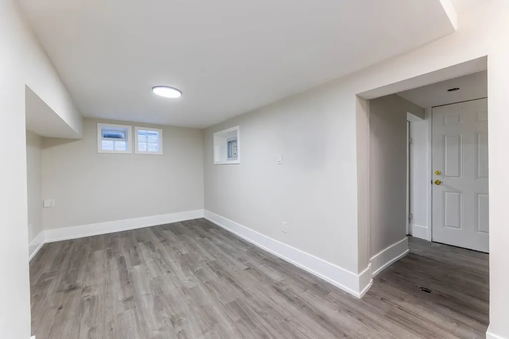 6235 South Kedvale Avenue Chicago IL 60629
