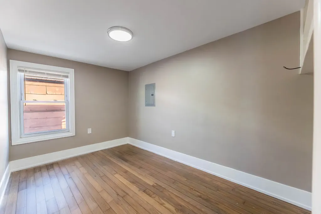 6235 South Kedvale Avenue Chicago IL 60629