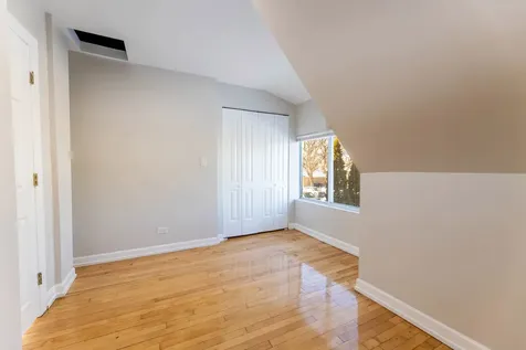 6235 South Kedvale Avenue Chicago IL 60629