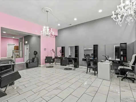 8204 South Stony Island Avenue Chicago IL 60617
