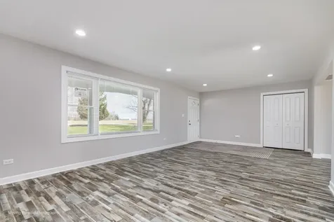 38w715 Huntley Road West Dundee IL 60118