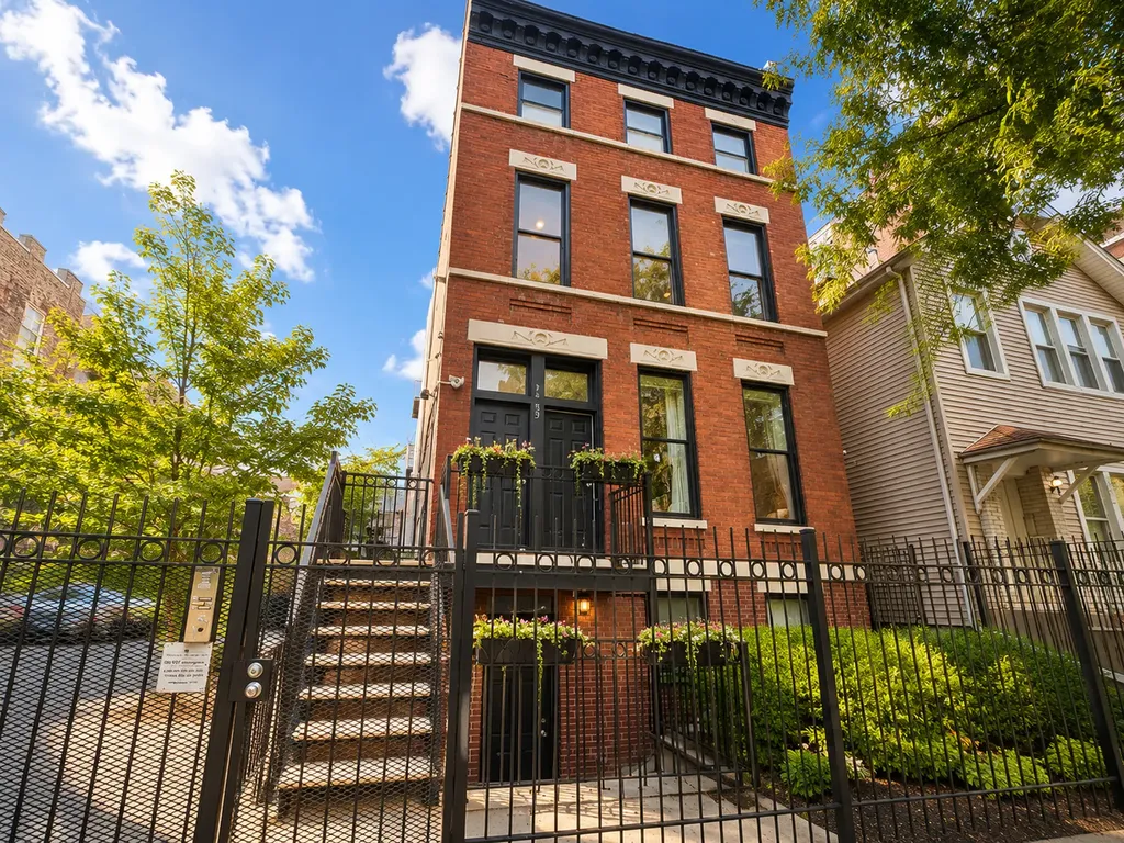 1455 North Sedgwick Street Chicago IL 60610