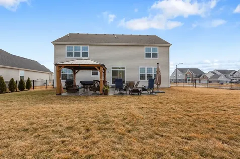 3579 Emerald Road Elgin IL 60124