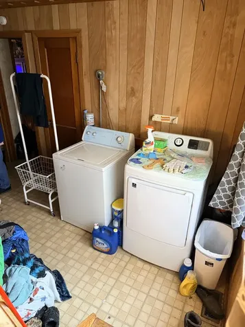 744 East Brooks Street Galesburg IL 61401