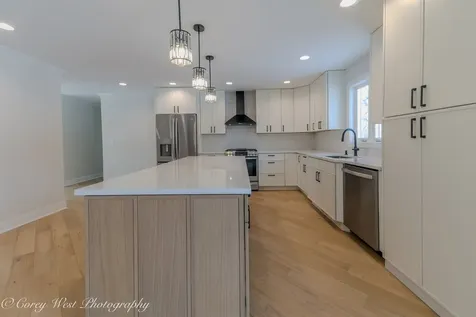 42W668 Steeplechase Drive St. Charles IL 60175
