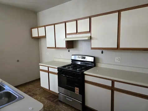 10503 South Edbrooke Avenue Chicago IL 60628