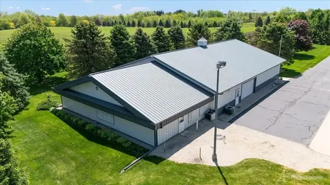 17905 Il Route 173 Harvard IL 60033