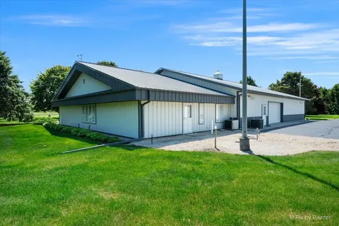 17905 Il Route 173 Harvard IL 60033