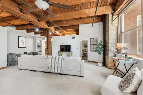 540 North Lake Shore Drive Chicago IL 60611