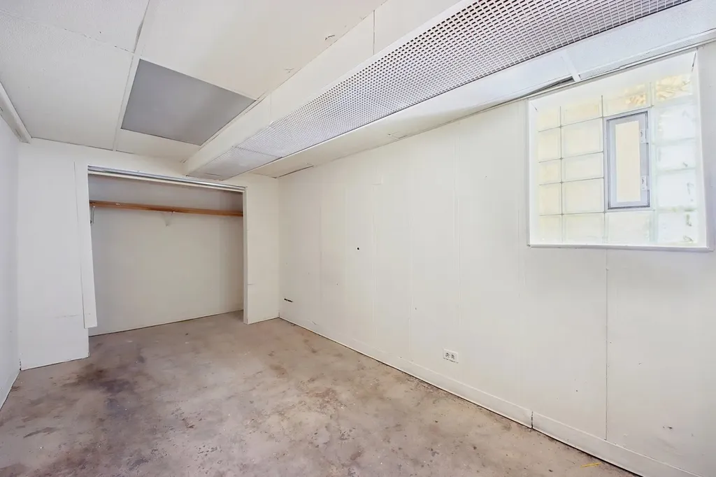 7424 South Calumet Avenue Chicago IL 60619