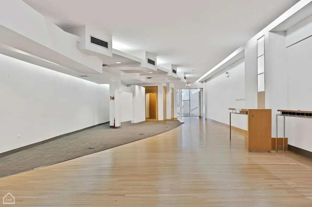 1311 East 57th Street Chicago IL 60637