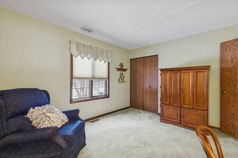 7930 West Lakeview Court Palos Heights IL 60463