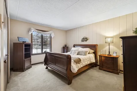 7930 West Lakeview Court Palos Heights IL 60463