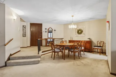 7930 West Lakeview Court Palos Heights IL 60463