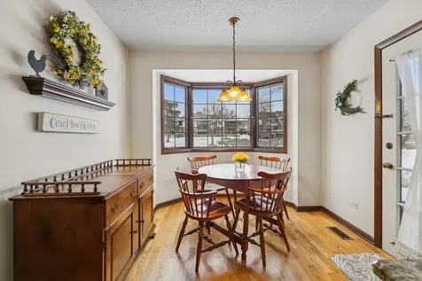 7930 West Lakeview Court Palos Heights IL 60463