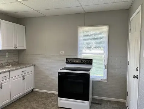 11 Lehigh Avenue Oglesby IL 61348