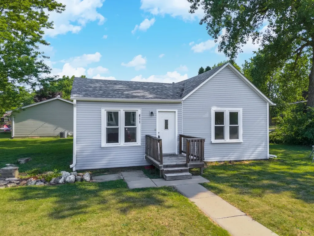 411 East Mazon Street Gardner IL 60424