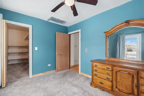 411 East Mazon Street Gardner IL 60424
