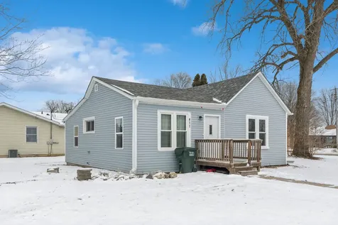 411 East Mazon Street Gardner IL 60424