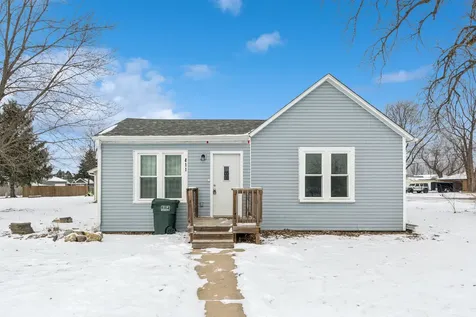 411 East Mazon Street Gardner IL 60424