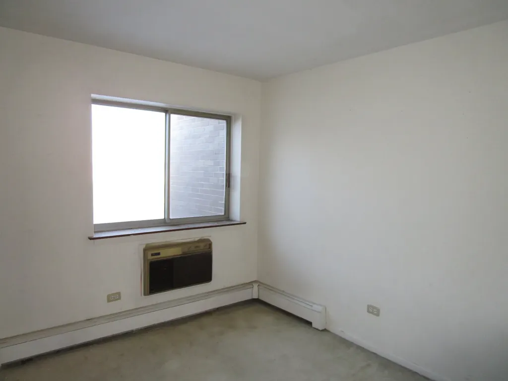 1301 South Finley Road Lombard IL 60148