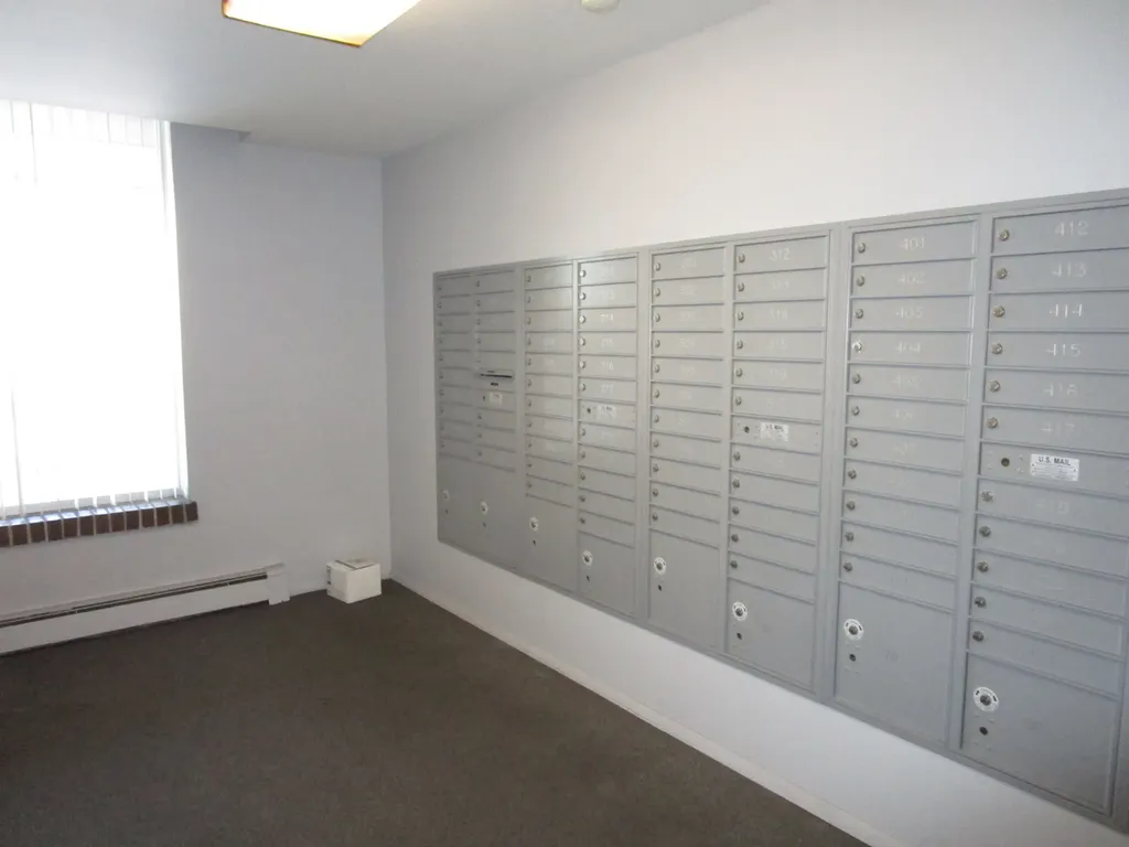 1301 South Finley Road Lombard IL 60148