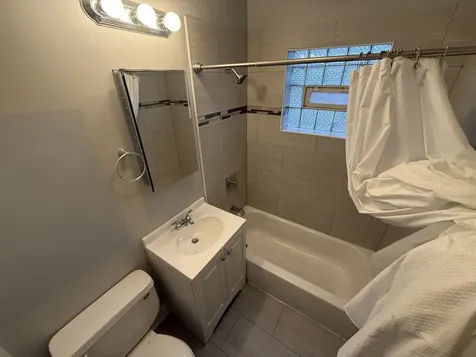 5423 West 63rd Place Chicago IL 60638