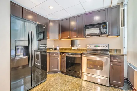 33 West Ontario Street Chicago IL 60654