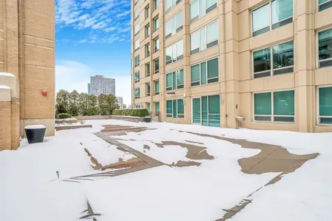 33 West Ontario Street Chicago IL 60654