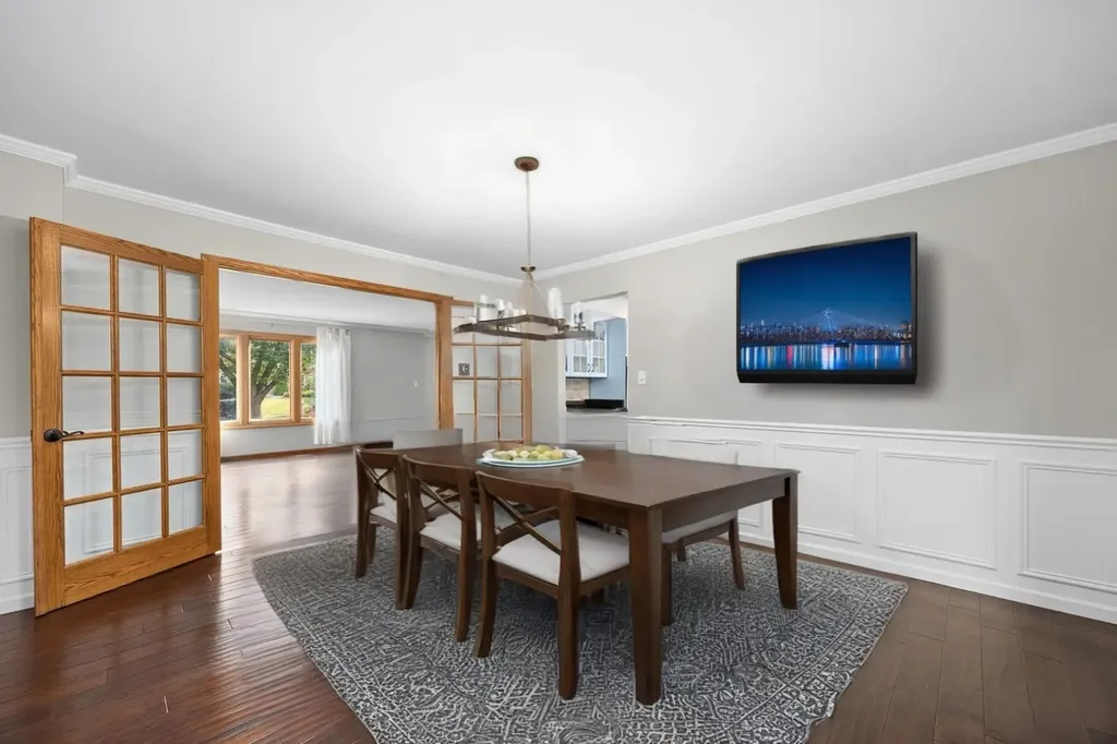 2734 Alyssa Drive Naperville IL 60565