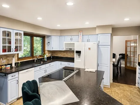 2734 Alyssa Drive Naperville IL 60565