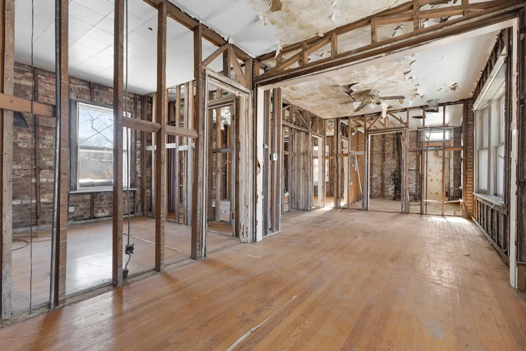 1457 West Marquette Road Chicago IL 60636