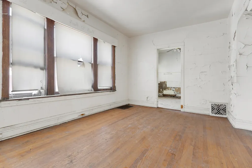1457 West Marquette Road Chicago IL 60636